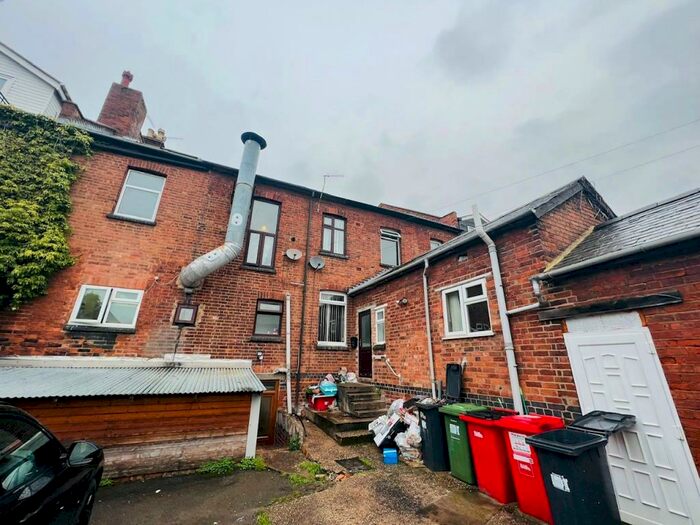2 Bedroom Terraced House To Rent In Emscote Road, Warwick, CV34
