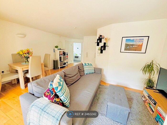 1 Bedroom Flat To Rent In Clapham, London, SW4