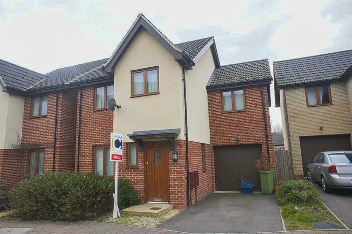 3 Bedroom Detached House To Rent In Laxfield Drive, Broughton, MK10