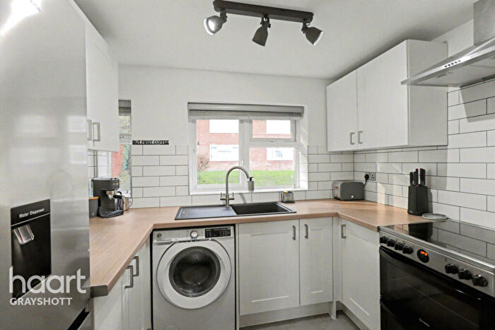 2 Bedroom Maisonette For Sale In Chilcroft Road, Haslemere, GU27