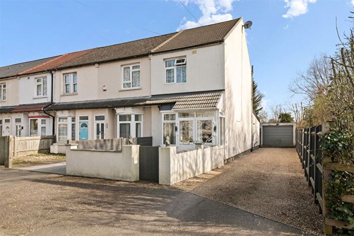 2 Bedroom End Terrace House For Sale In Clayton Terrace, Jollys Lane, Hayes, UB4