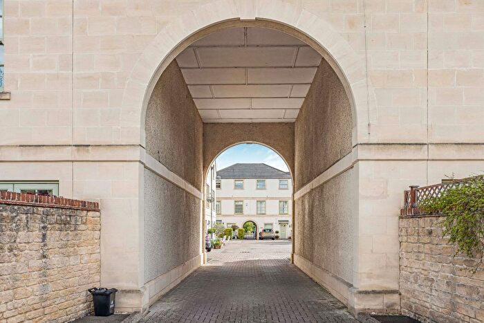 3 Bedroom Detached House For Sale In Bingham Close, Cirencester, Gloucestershire, GL7