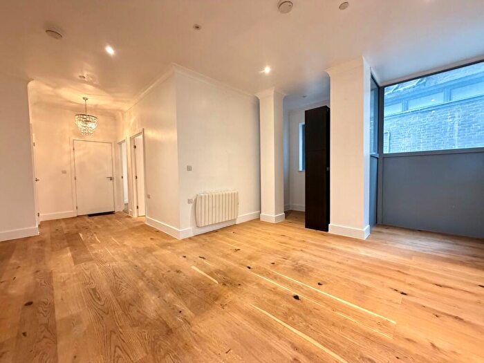 2 Bedroom Apartment To Rent In Scarbrook Road, Croydon, CR0