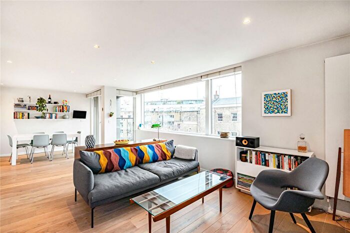 2 Bedroom Flat For Sale In Amwell Street, Clerkenwell, London, EC1R