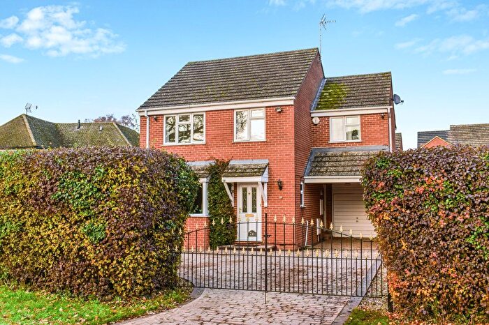 4 Bedroom Detached House To Rent In The Moors, Kidlington, OX5