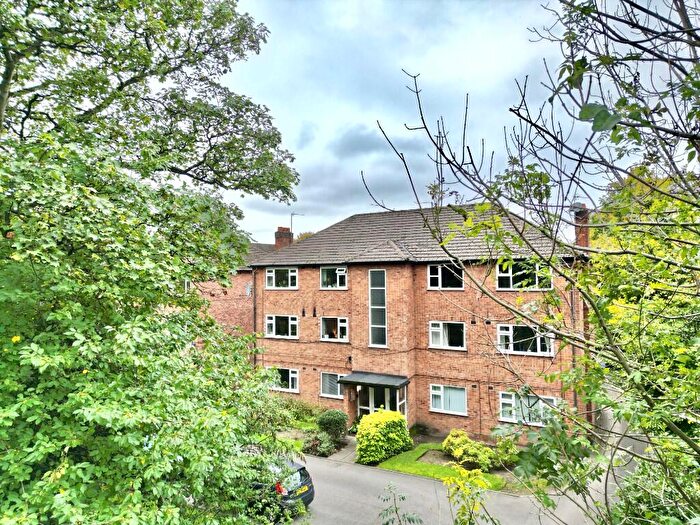 2 Bedroom Apartment For Sale In Wardle Road, Sale, Greater Manchester, M33