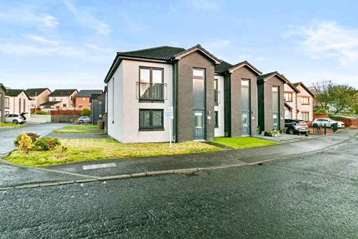 3 Bedroom Terraced House For Sale In Napierston Place, Bonhill, West Dunbartonshire, G83