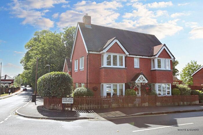 3 Bedroom Detached House For Sale In Bow Lake Gardens, Bishopstoke, SO50