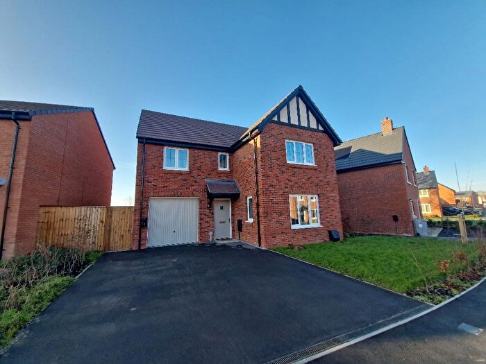 4 Bedroom Detached House For Sale In Starling Way, Weston, Crewe, CW2