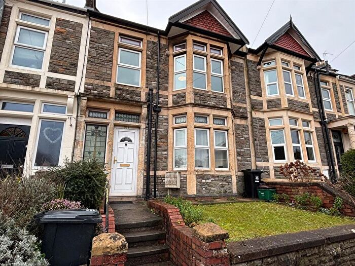 2 Bedroom Flat To Rent In Wick Road, Bristol, BS4