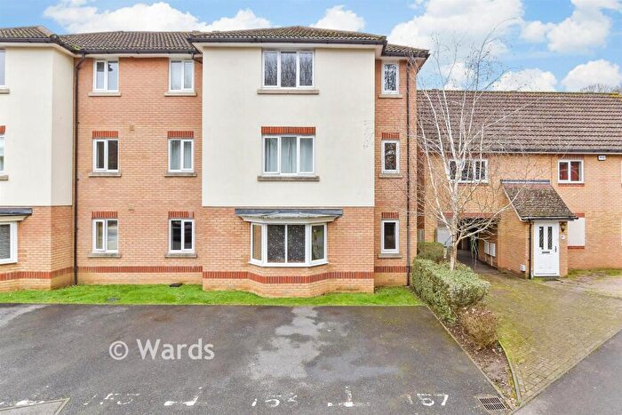 2 Bedroom Flat For Sale In Thomas Rider Way, Boughton Monchelsea, Maidstone, Kent, ME17