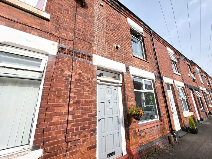 2 Bedroom Terraced House To Rent In Morton Street, Heaton Norris, Stockport, SK4
