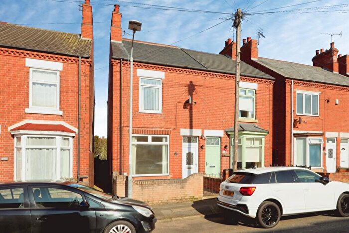 3 Bedroom Semi-Detached House For Sale In Kilton Road, Worksop, S80