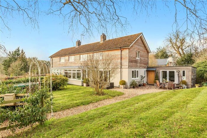 3 Bedroom Semi-Detached House To Rent In Swarraton, Alresford, Hampshire SO24