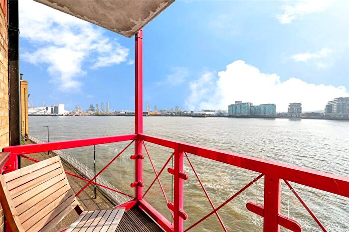 2 Bedroom Apartment To Rent In Caledonian Wharf, E14