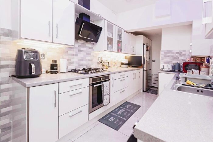 2 Bedroom Terraced House For Sale In Blythswood Road, Birmingham, B11