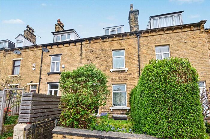 5 Bedroom Terraced House For Sale In Alexandra Road, Shipley, West Yorkshire, BD18