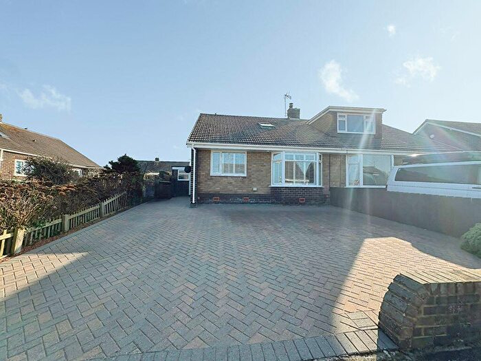 3 Bedroom Bungalow For Sale In Denway Grove, Whitley Bay, NE26