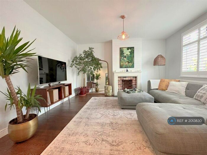 3 Bedroom Terraced House To Rent In Falmer Road, Enfield, EN1