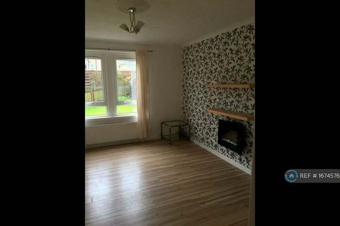 2 Bedroom Flat To Rent In Barlandfauld Street, Kilsyth, G65