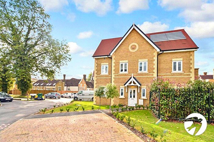 5 Bedroom House To Rent In Jepson Drive, Stone, Dartford, Kent, DA2