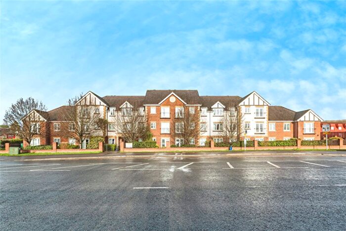 1 Bedroom Flat For Sale In Calcot Priory, Calcot, RG31