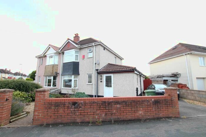 4 Bedroom Semi-Detached House To Rent In Conygre Grove, Filton, Bristol, BS34