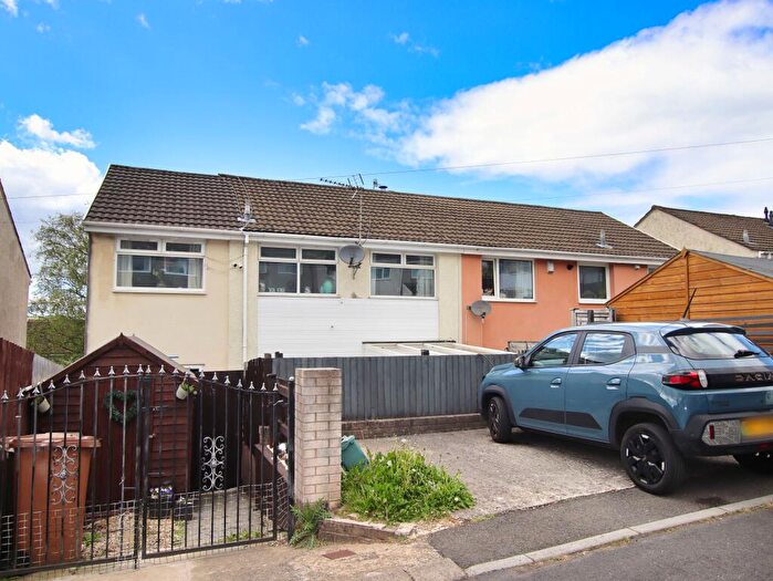 4 Bedroom Semi Detached House For Sale In St. Annes Gardens, Maesycwmmer, Hengoed, CF82