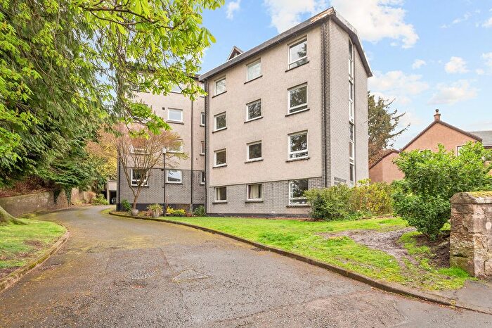 2 Bedroom Flat To Rent In Kenilworth Road, Bridge Of Allan, FK9