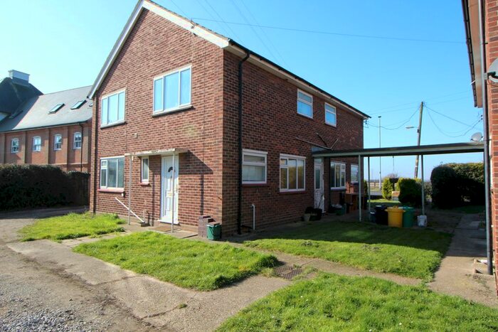 1 Bedroom Flat To Rent In Pylon Court, Elmstead Road, Wivenhoe, CO7