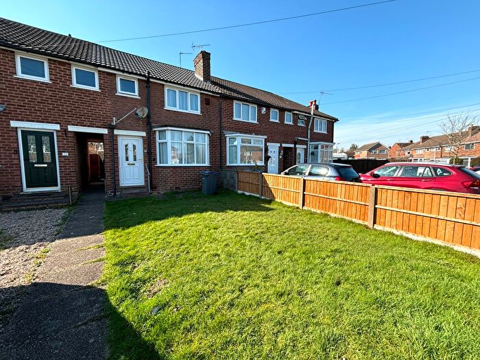 3 Bedroom Semi Detached House To Rent In Wolverton Road, Birmingham, B45