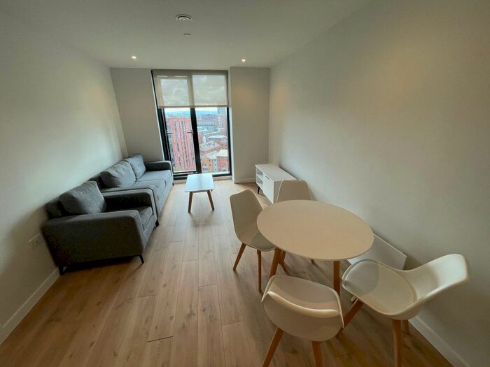 2 Bedroom Flat To Rent In Aspin Lane, Manchester, M4