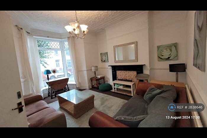 6 Bedroom Terraced House To Rent In Gwydr Crescent, Uplands, Swansea, SA2