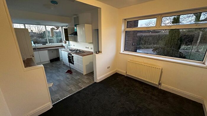 2 Bedroom Bungalow To Rent In Wickersley Road, Rotherham, S60