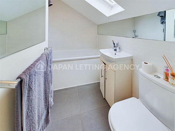 1 Bedroom End Of Terrace House To Rent In Northfield Avenue, London, W13