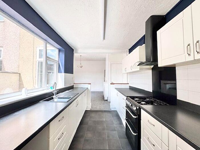 3 Bedroom Terraced House For Sale In Lovett Street, Cleethorpes, DN35