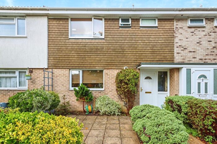 3 Bedroom Terraced House For Sale In Forsyth Gardens, Ensbury Park, Bournemouth, Dorset, BH10