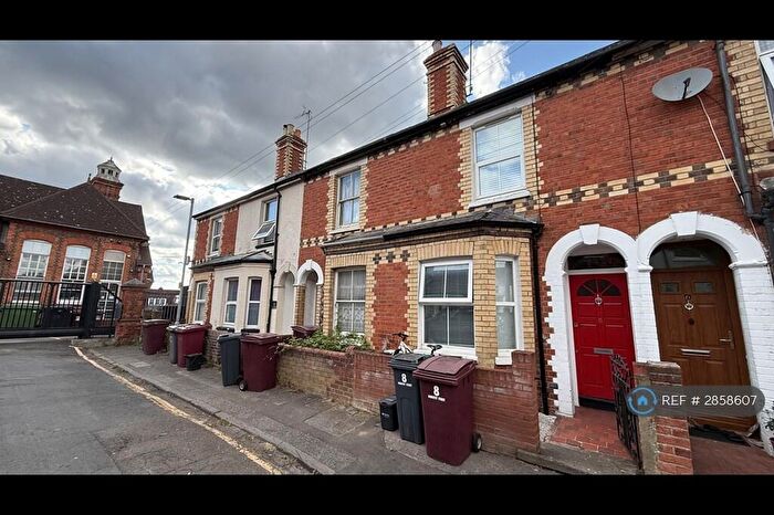 4 Bedroom Terraced House To Rent In Dorothy Street, Reading, RG1