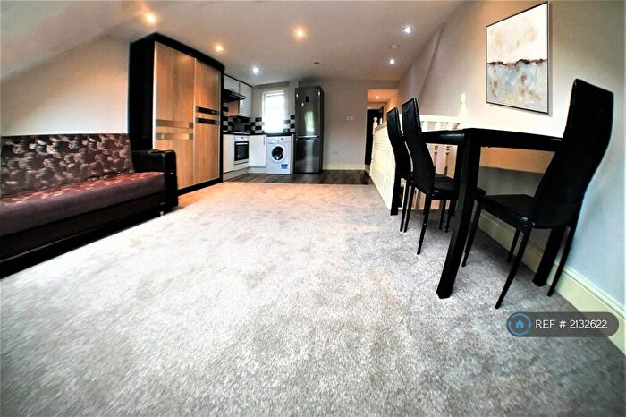 1 Bedroom Flat To Rent In Forest Road, London, E17