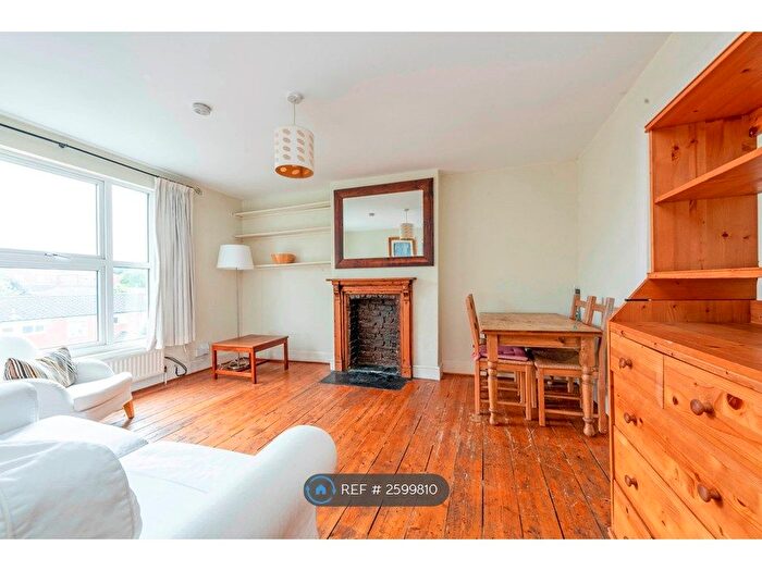 1 Bedroom Flat To Rent In Oldridge Road, London, SW12