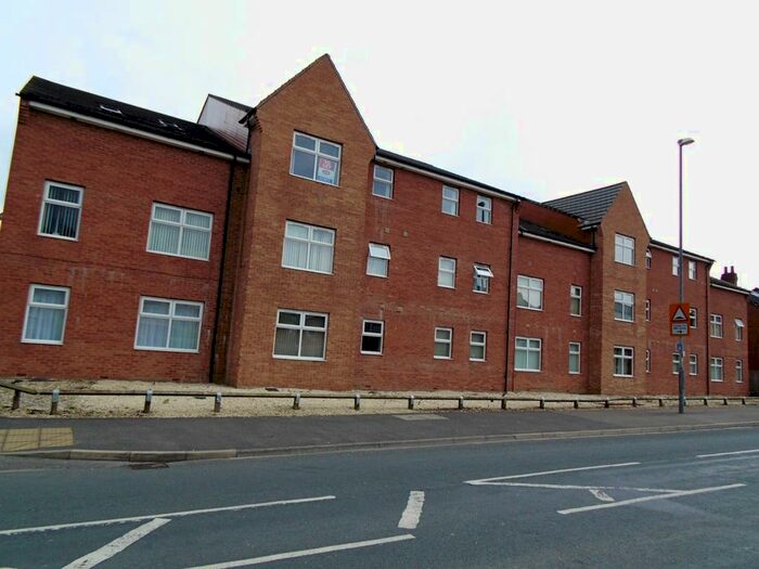 2 Bedroom Flat To Rent In James Court, Hewsworth, WF9