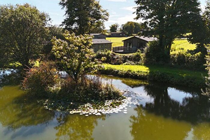 2 Bedroom Lodge For Sale In Otterham, Camelford, PL32