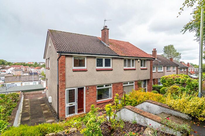 3 Bedroom Semi-Detached House For Sale In Dene Walk, Bishopbriggs, G64