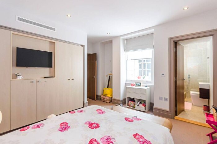 1 Bedroom Flat For Sale In Dorset Square, Marylebone, London, NW1