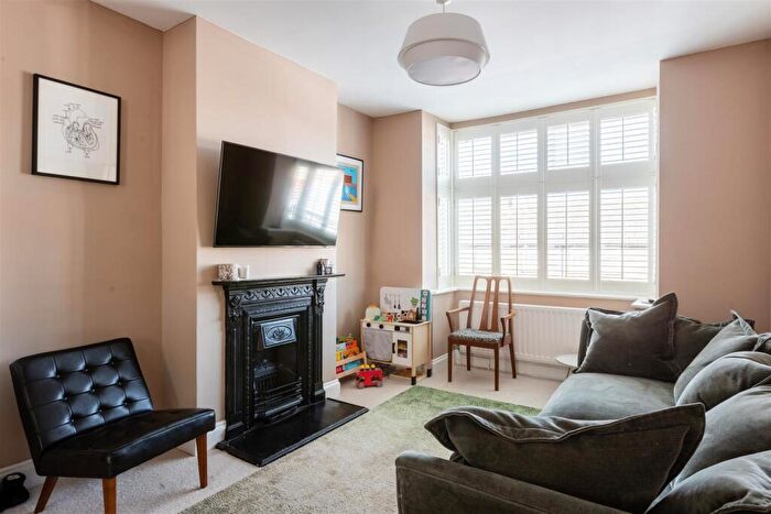 2 Bedroom Terraced House For Sale In Nesbitt Road, Brighton, BN2