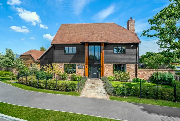 5 Bedroom Detached House For Sale In Chequers Green, Shadoxhurst, TN26