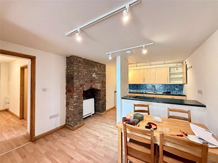 2 Bedroom Flat To Rent In City Road, Bristol, BS2