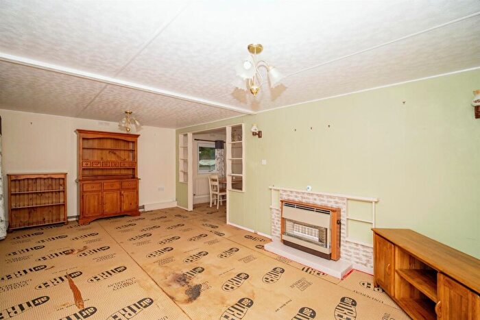 2 Bedroom Park Home For Sale In Oaklands Park, Crossways, Dorchester, DT2