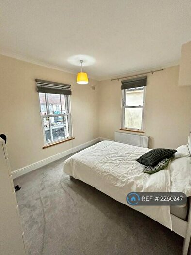 4 Bedroom End Of Terrace House To Rent In Southmead Road, Westbury-On-Trym, Bristol, BS10