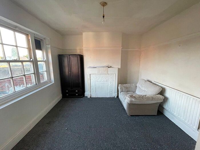 1 Bedroom Flat To Rent In Buchanan Road, Sheffield, S5